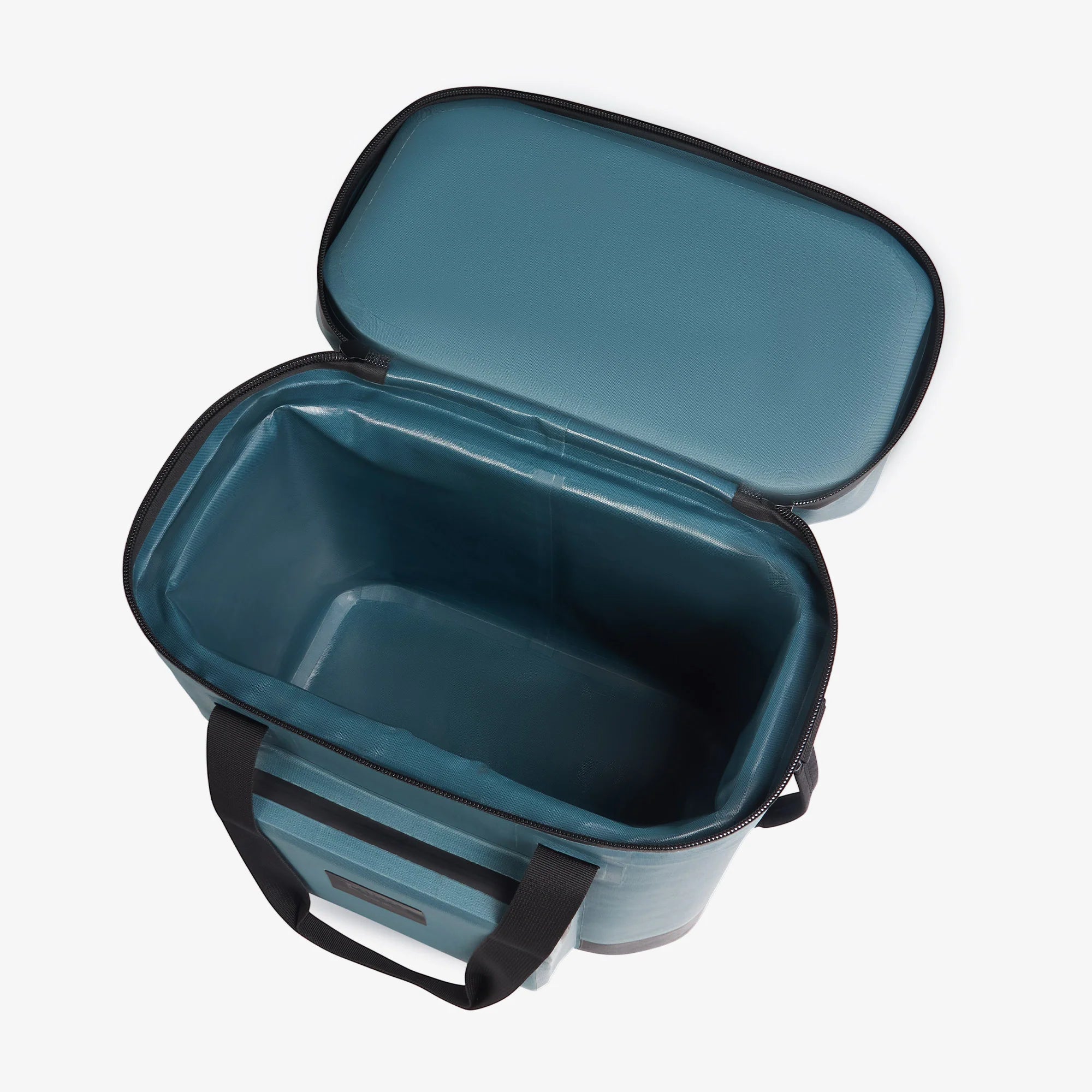 Igloo Camping Cooler Trailmate 30-Can Cooler Bag - Image 25