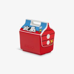 Alternative view of Igloo Camping Cooler Snoopys Doghouse Little Playmate 7 Qt Cooler