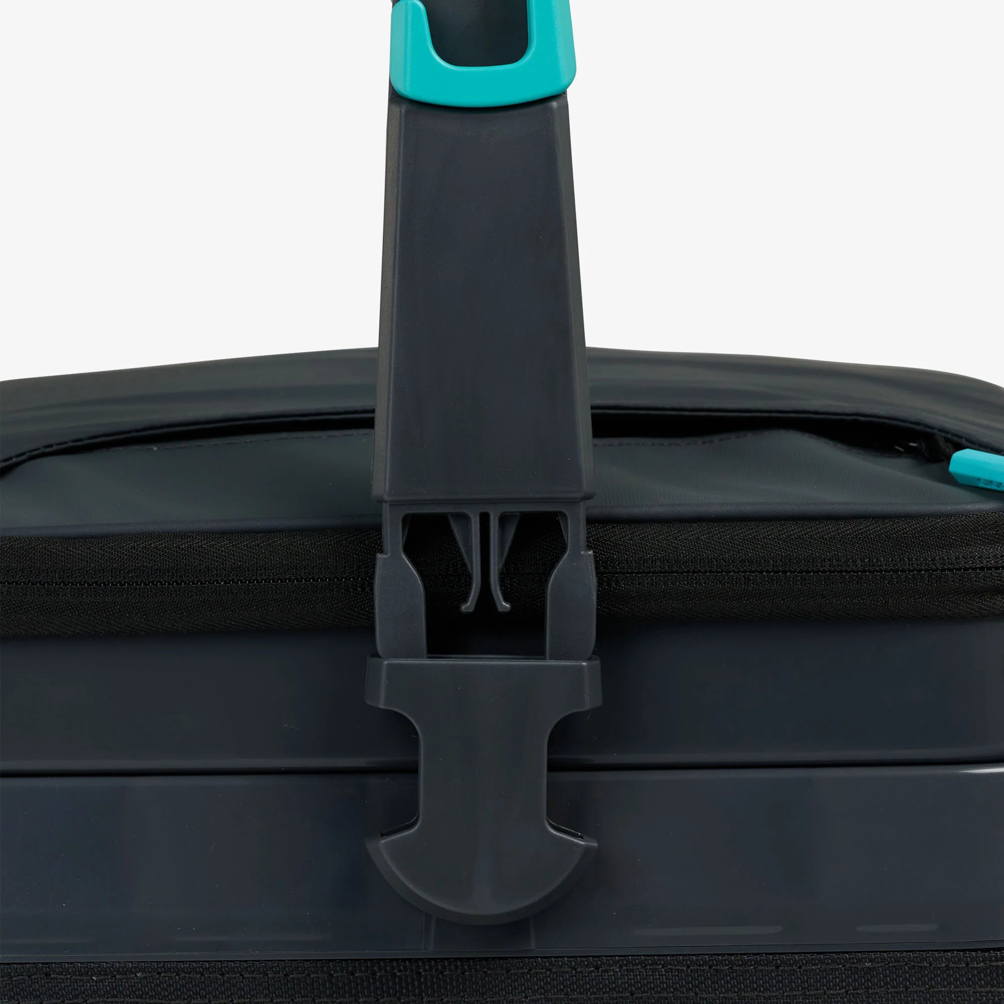 Igloo Camping Cooler Rival 18-Can Hybrid Cooler - Image 7