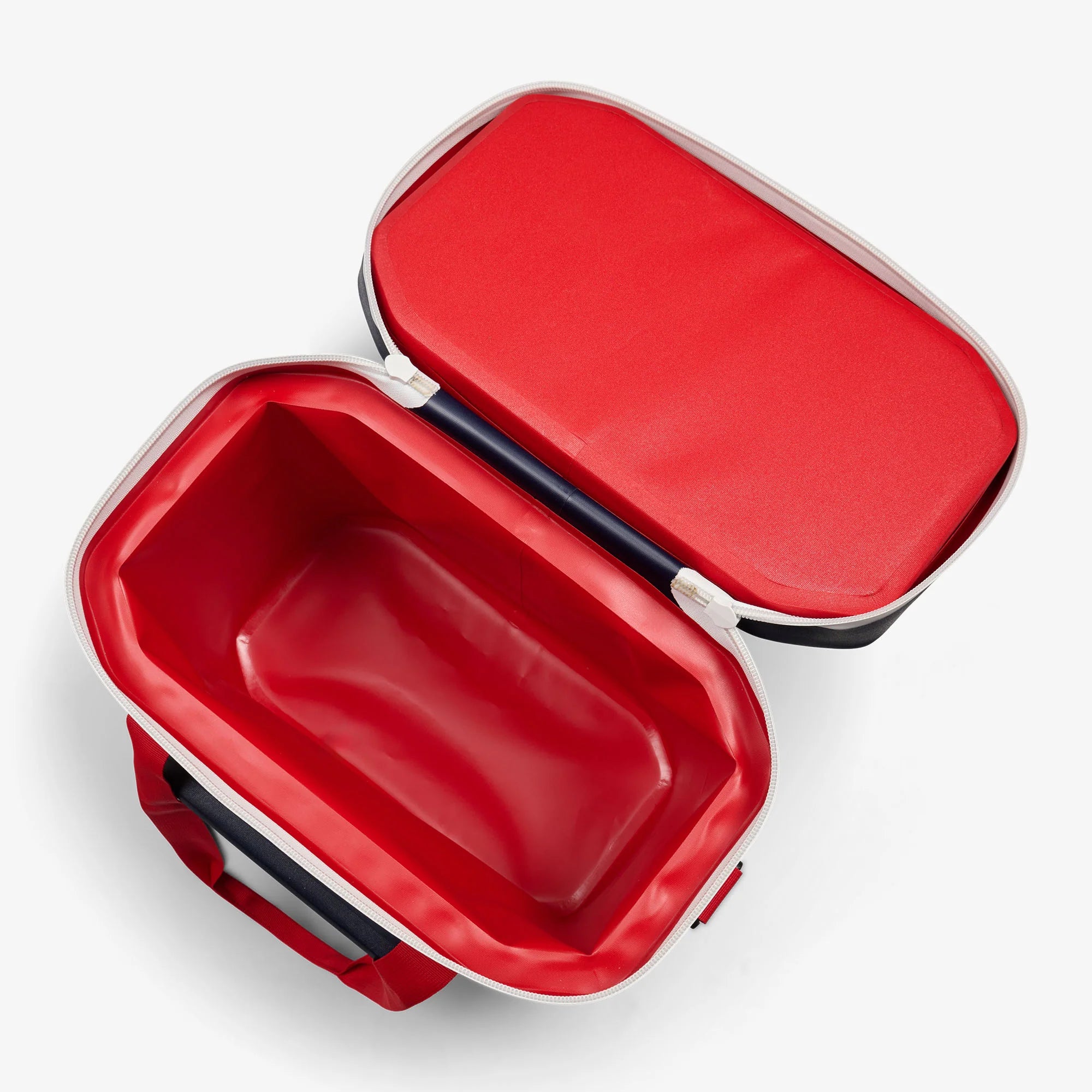 Igloo Camping Cooler Trailmate 30-Can Cooler Bag - Image 4
