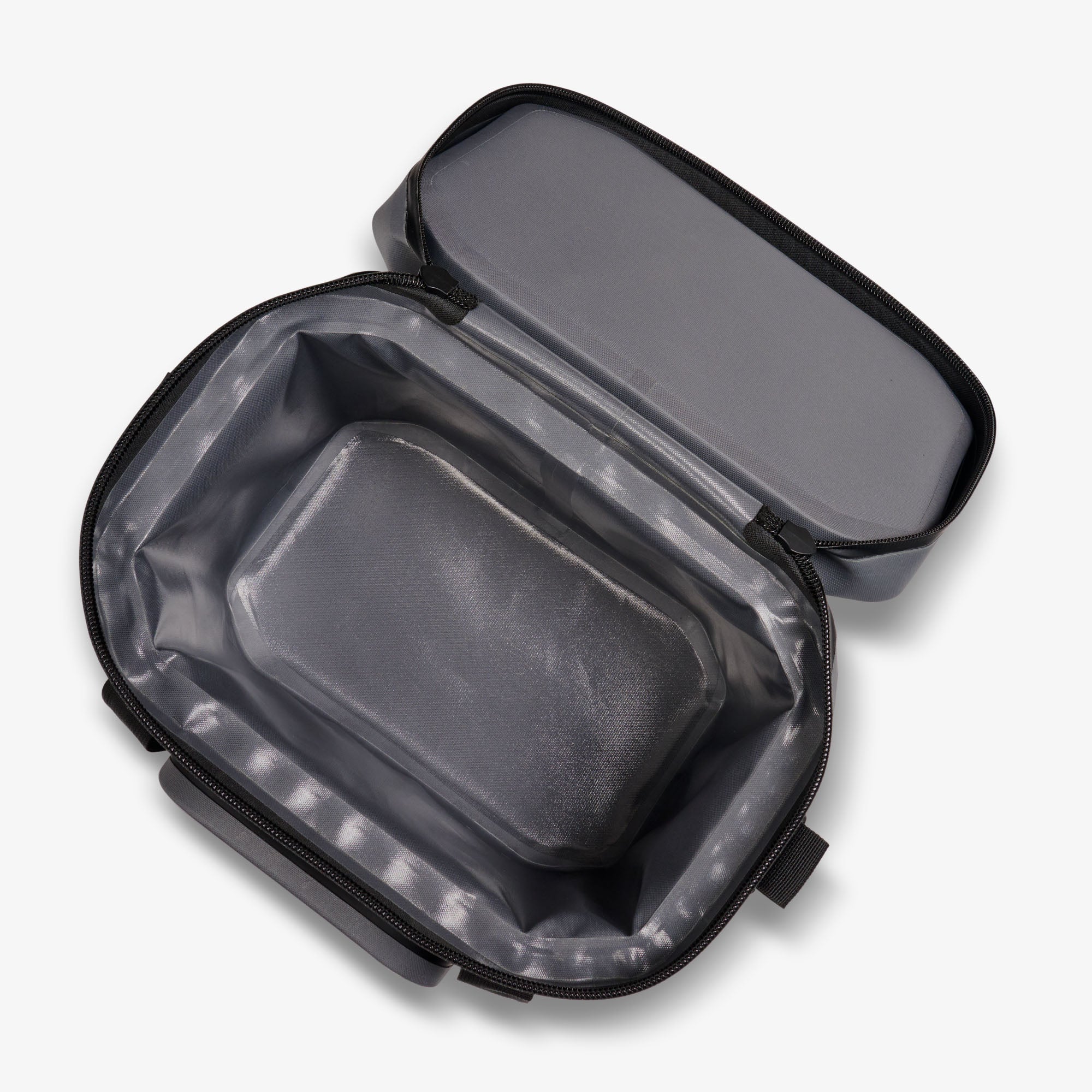 Igloo Camping Cooler Trailmate 18-Can Cooler Bag - Image 5